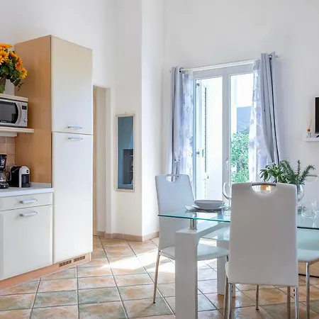 Agnese 2- Penthouse- Seaview * Badesi
